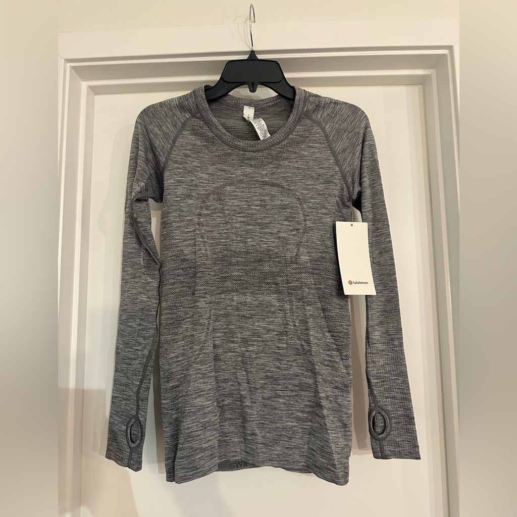 Lululemon Athletica Heathered Gray Top